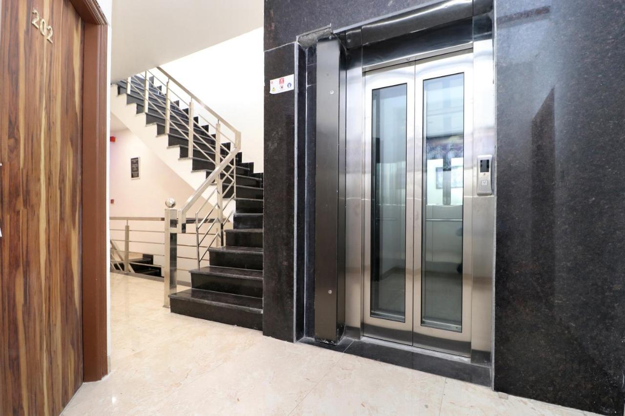 Hotel D Plaza Zirakpur Dış mekan fotoğraf