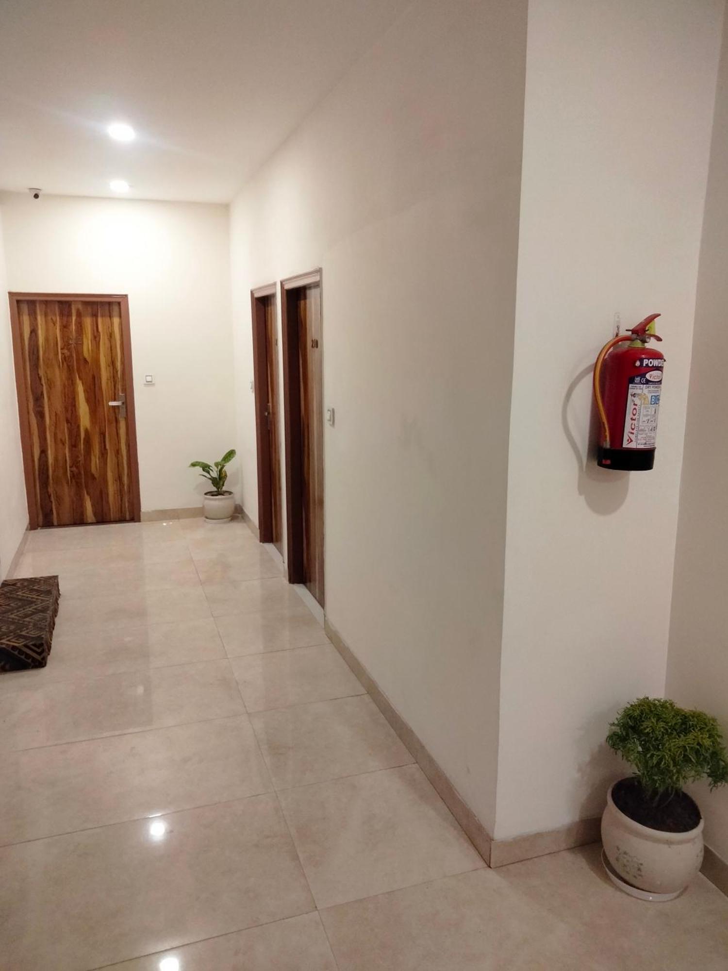 Hotel D Plaza Zirakpur Dış mekan fotoğraf