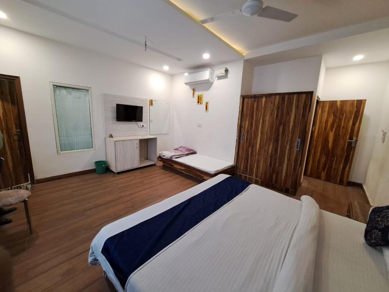 Hotel D Plaza Zirakpur Dış mekan fotoğraf