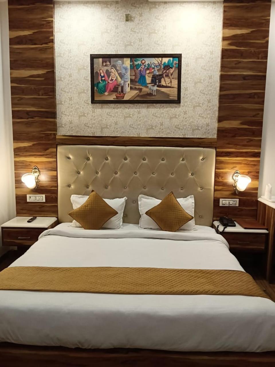 Hotel D Plaza Zirakpur Dış mekan fotoğraf