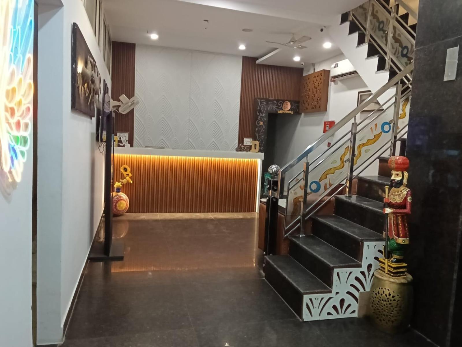 Hotel D Plaza Zirakpur Dış mekan fotoğraf