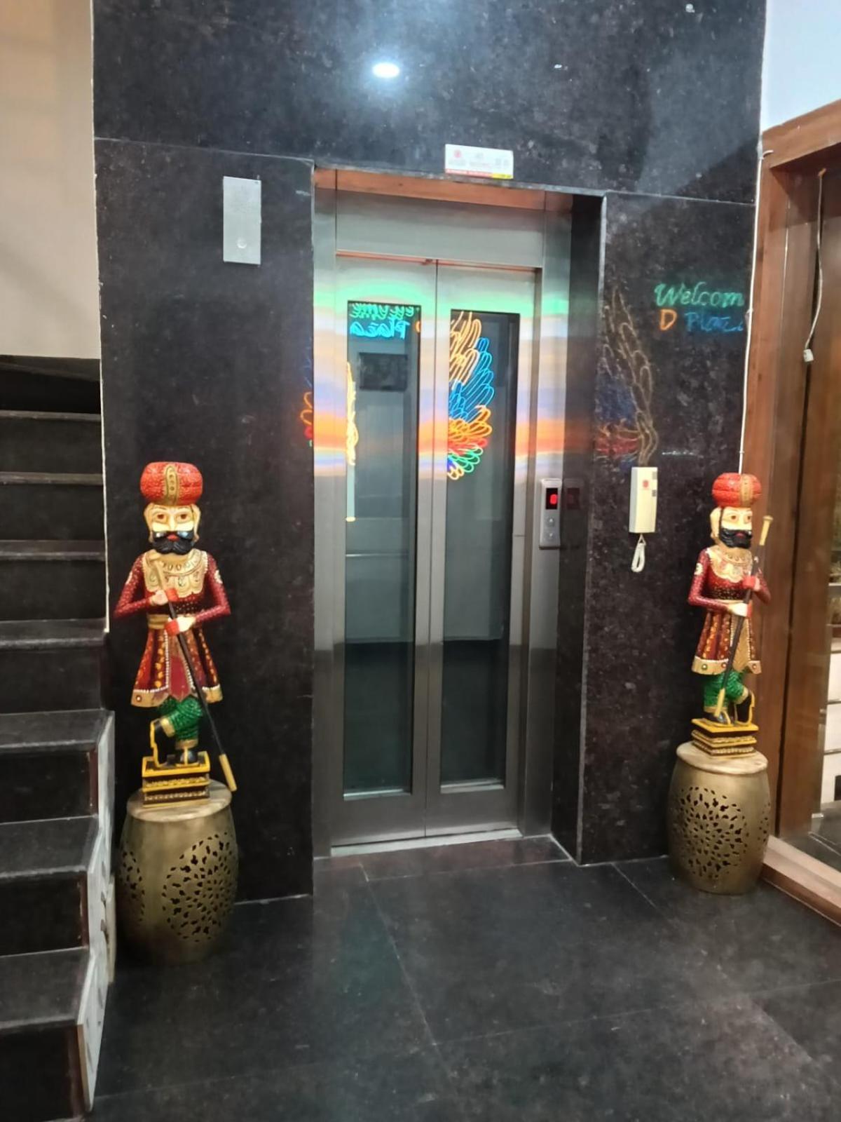 Hotel D Plaza Zirakpur Dış mekan fotoğraf
