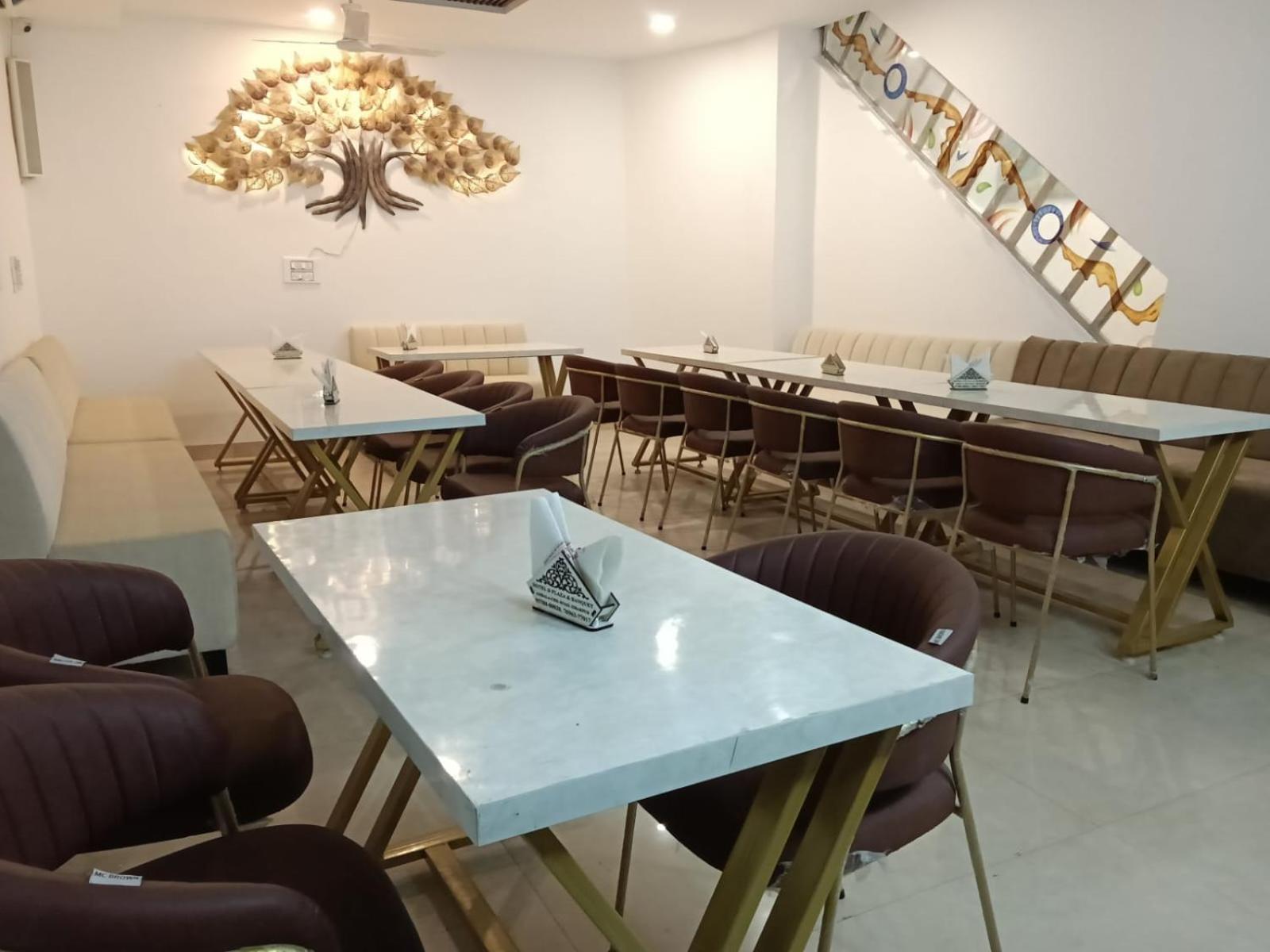 Hotel D Plaza Zirakpur Dış mekan fotoğraf
